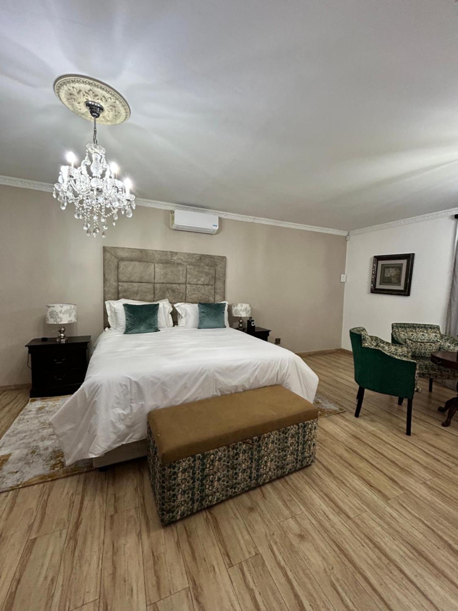 Calla Lily Guesthouse Mbombela Exterior foto