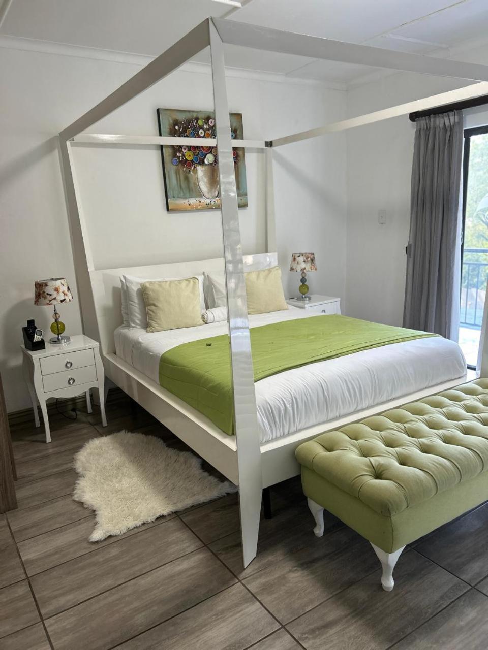 Calla Lily Guesthouse Mbombela Exterior foto